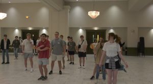Freshman Forum uses dance to support local veteran group
