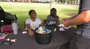Trojan Pantry spreads awareness during Snacks on the Quad
