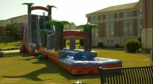 Welcome Week’s Waterville splashes onto Troy University