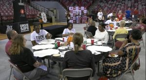 Women’s Basketball hosts second annual Basketball and Brushes