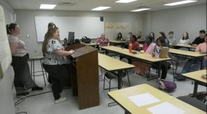 Sigma Tau Delta holds poetry reading