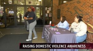 Trojan Outreach raises awareness for domestic violence
