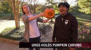 University Honors Global Scholars hold pumpkin carving event