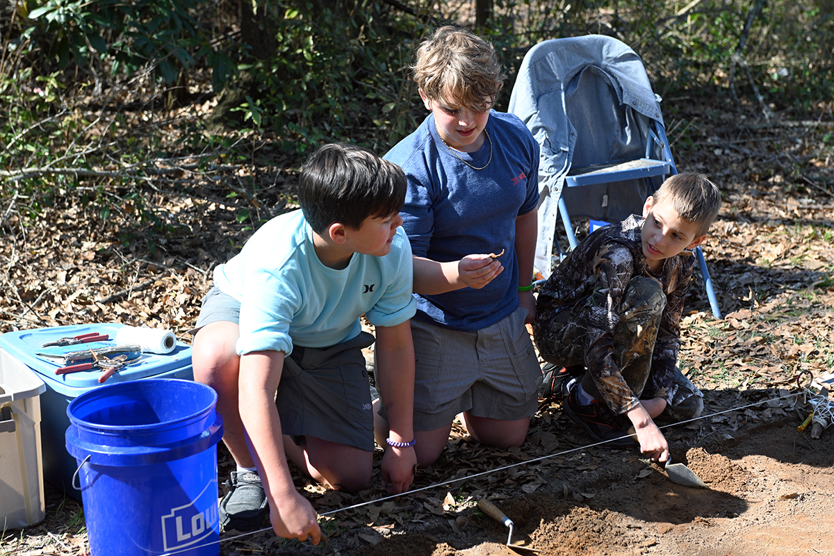 Junior Archaeology Day teaches kids how to be an archaeologist Troy Today