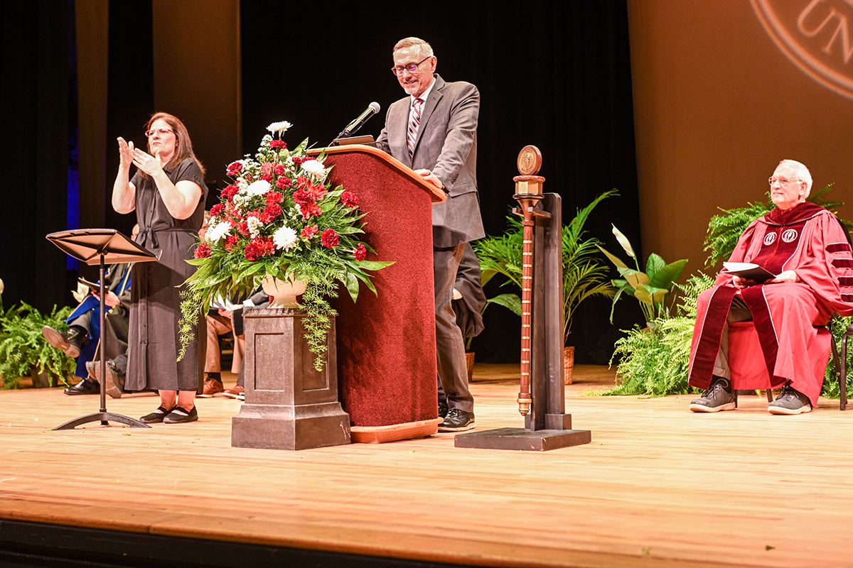 Snell encourages Dothan grads to be their best in commencement address