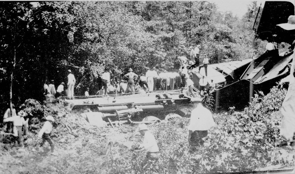 The engine of the #57 after the accident. (Wiregrass Archives)