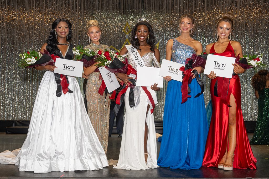 Pictured from left are Makaylah Harvey, McKinley Murray, Anna Grace Tucker, Isabella Colagross and Isabella Calasso.