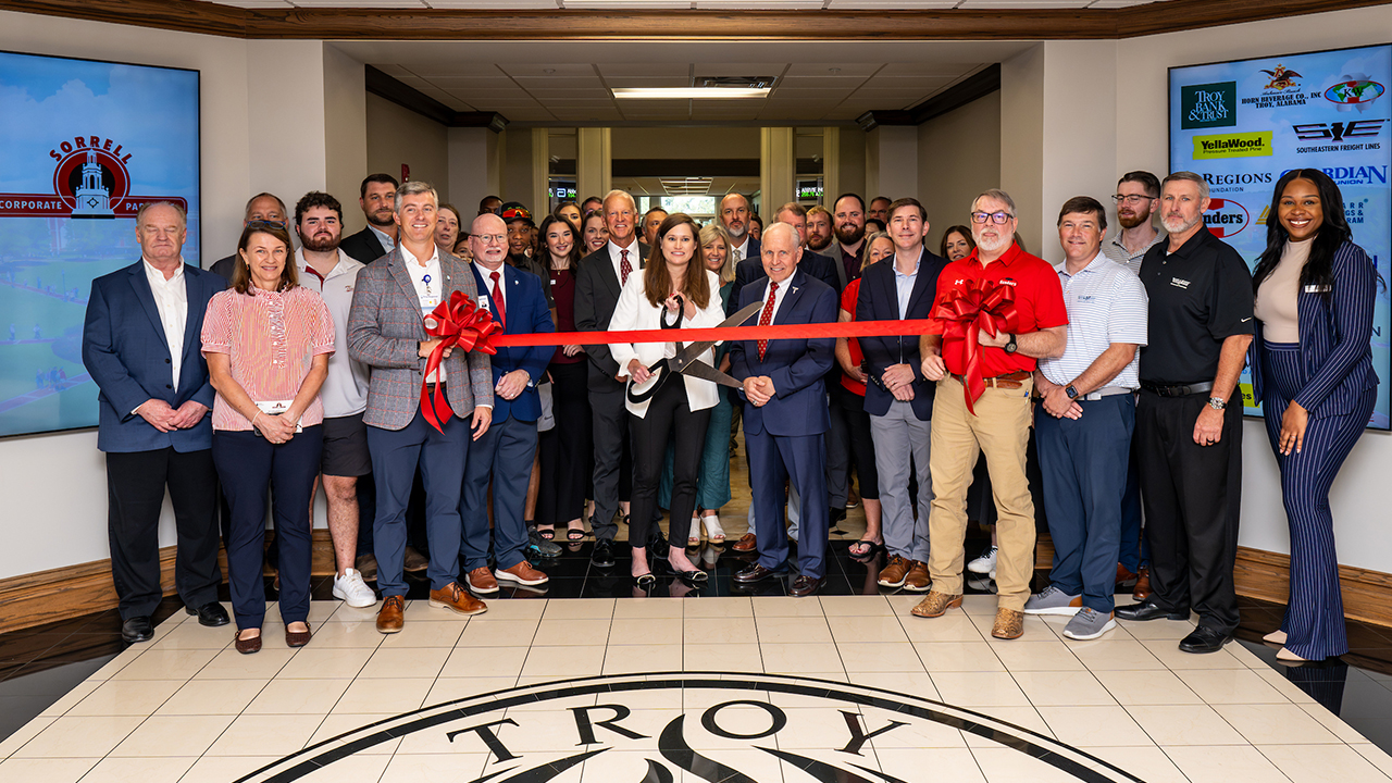 Sorrell Sorrell College of Business cuts ribbon on new Corporate Partnership ...